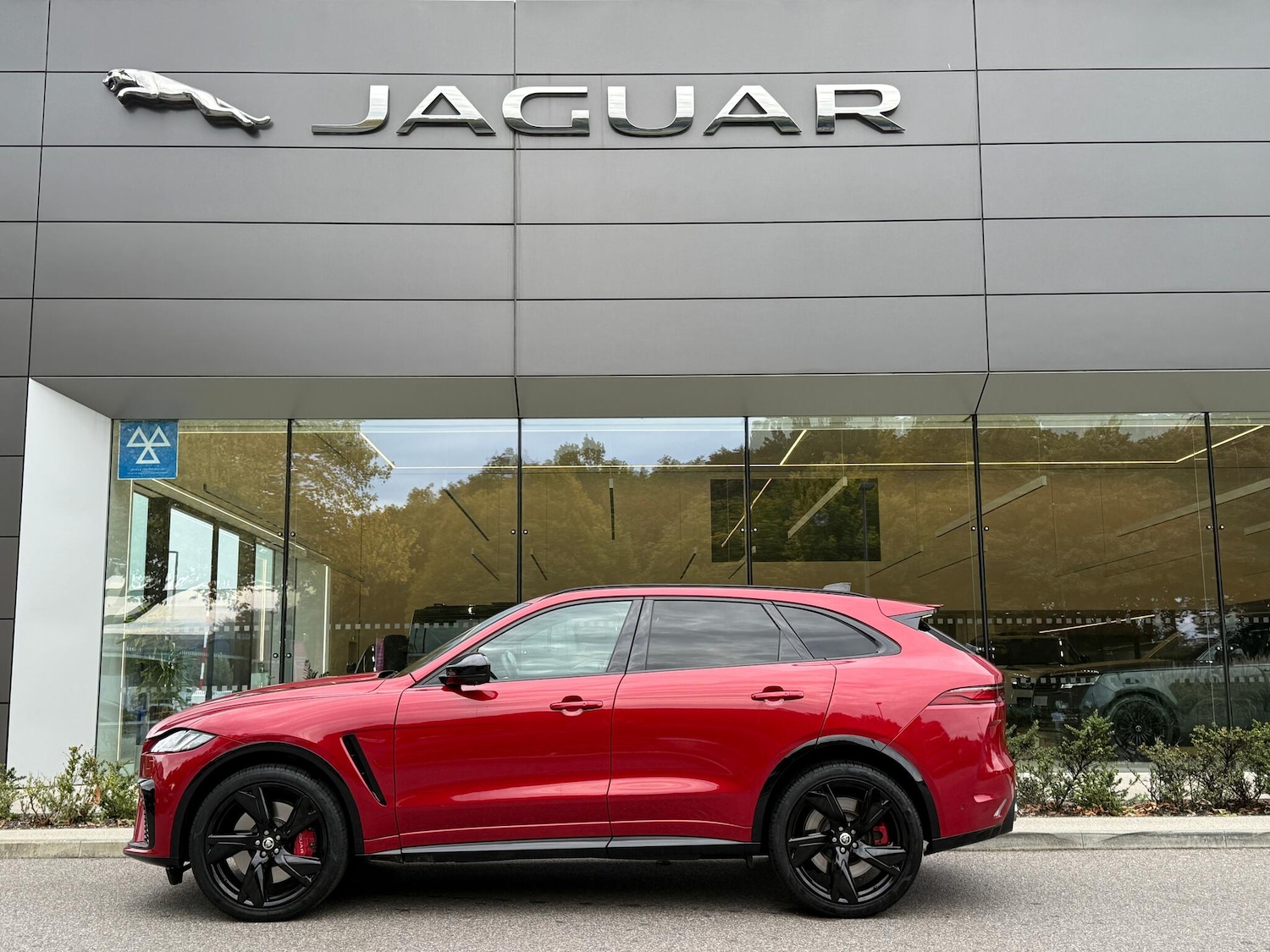 Used Jaguar F-Pace 2024 for sale - 76151876: Photo 8
