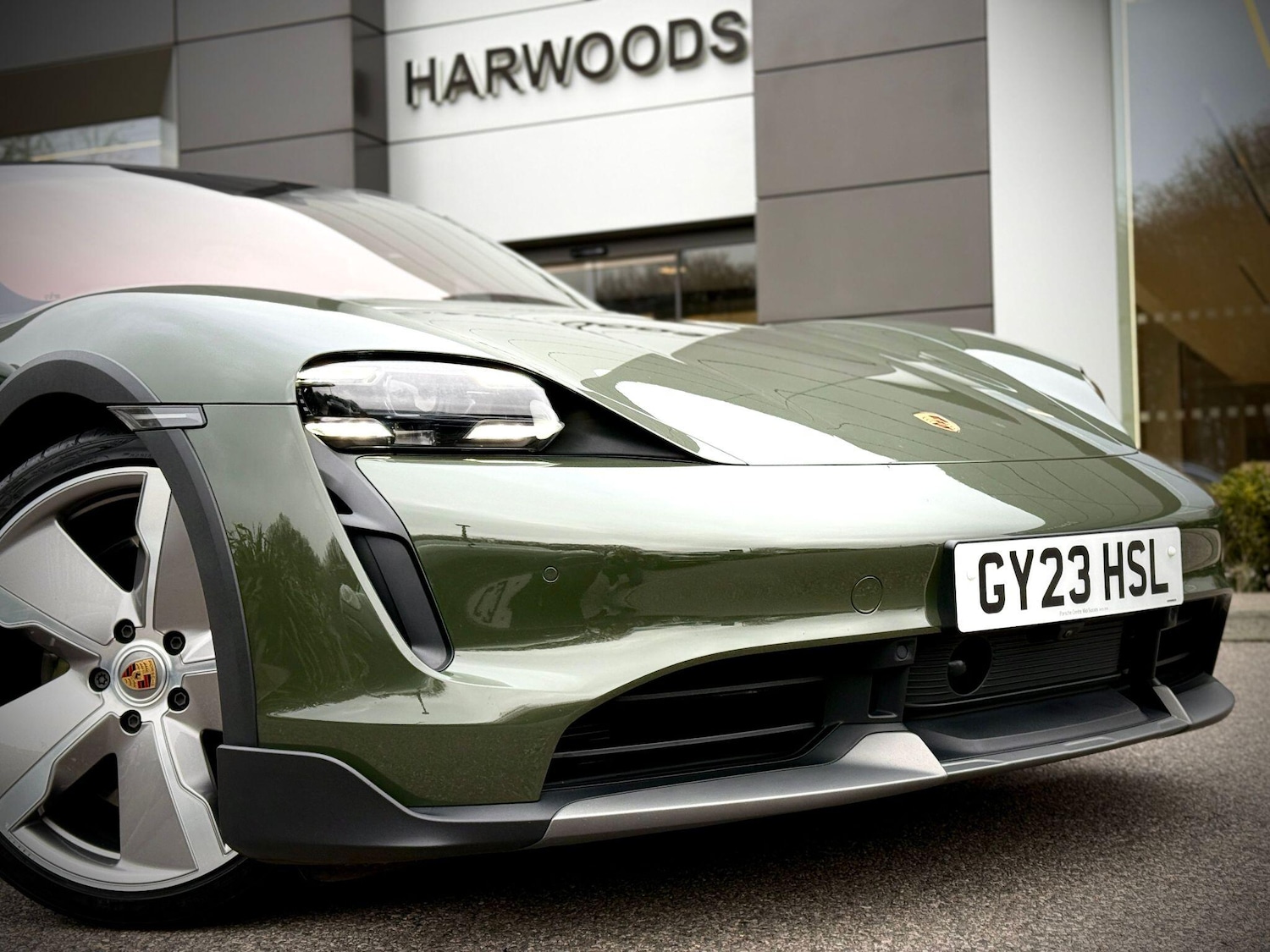 Used Porsche Taycan 2023 for sale - 77351618: Photo 10