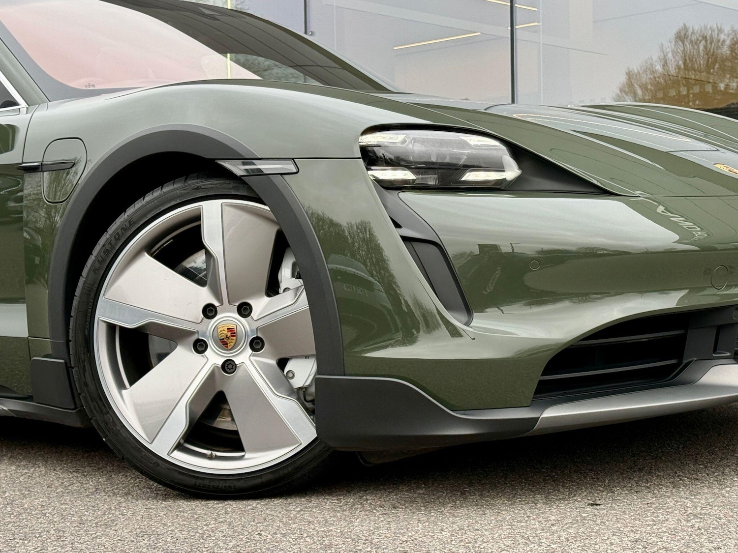 Used Porsche Taycan 2023 for sale - 77351618: Photo 23