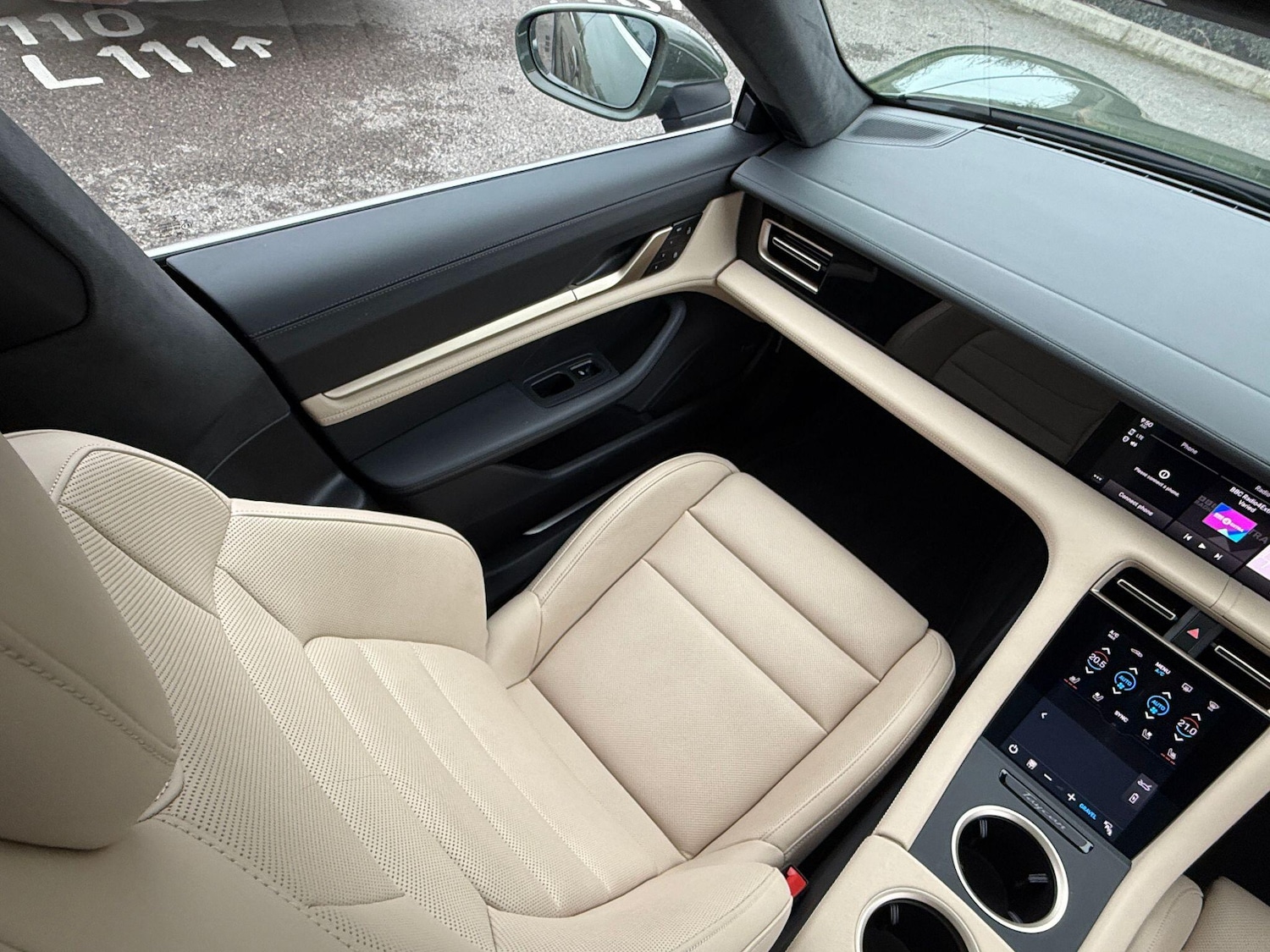 Used Porsche Taycan 2023 for sale - 77351618: Photo 27