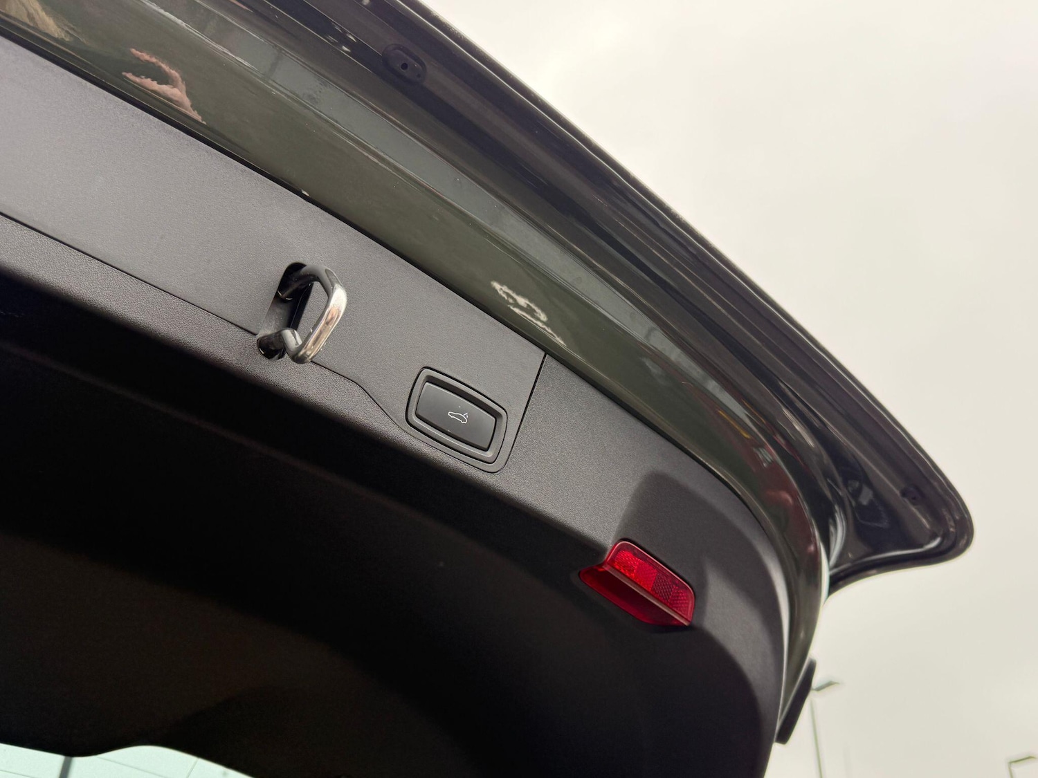 Used Porsche Taycan 2023 for sale - 77351618: Photo 37