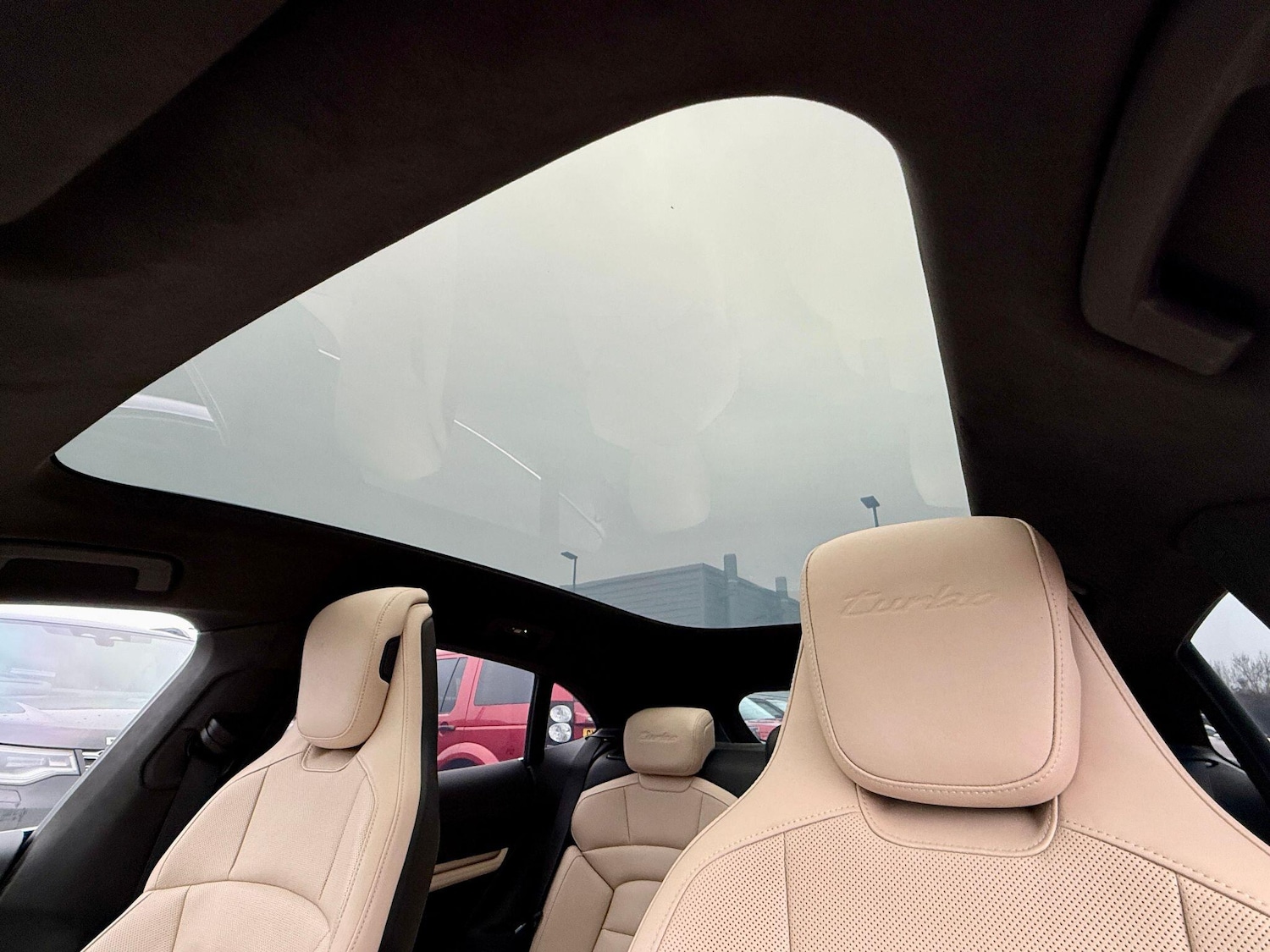 Used Porsche Taycan 2023 for sale - 77351618: Photo 4