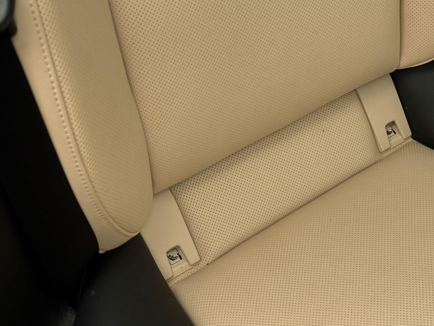 Used Porsche Taycan 2023 for sale - 77351618: Photo 42