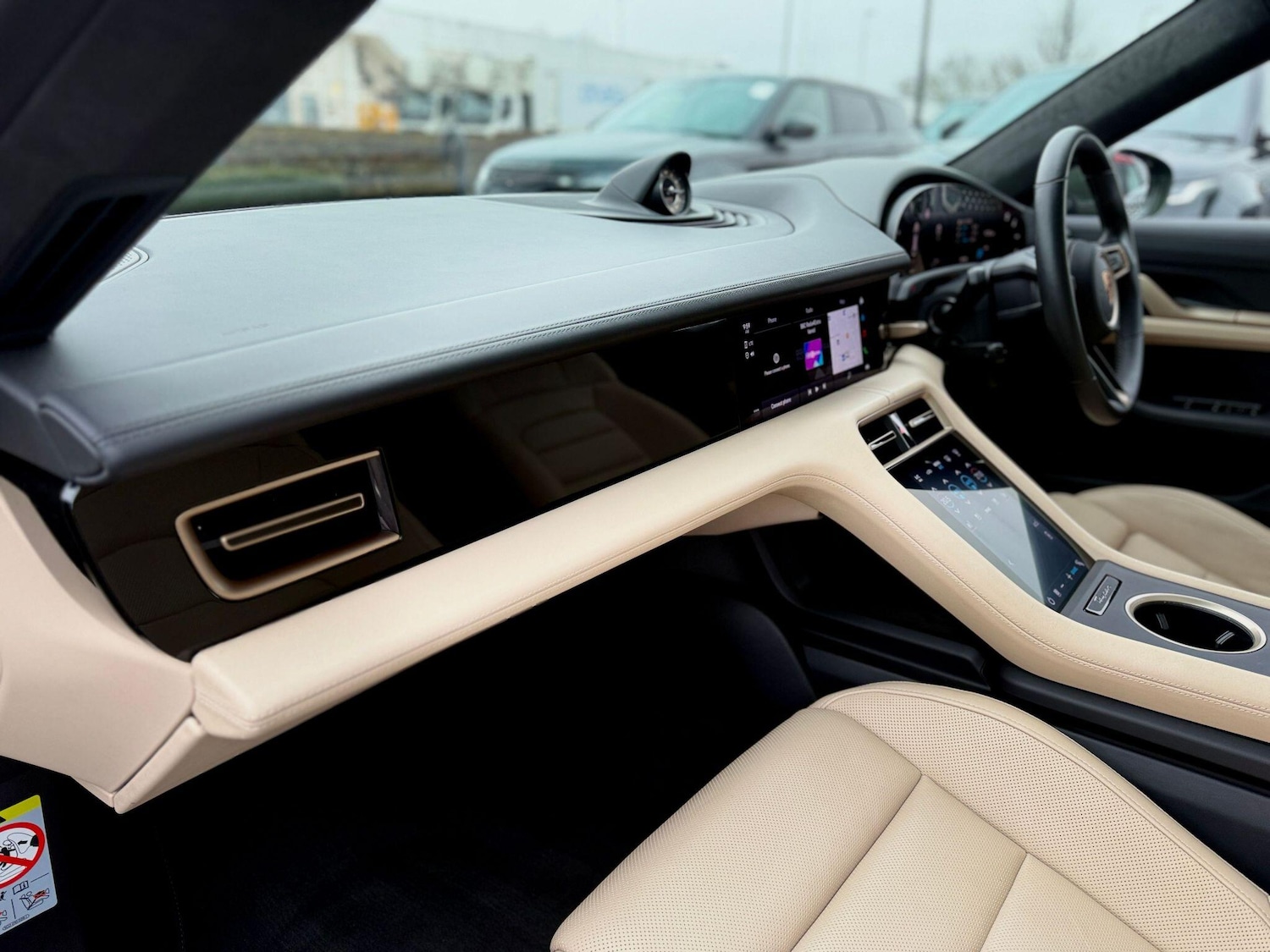 Used Porsche Taycan 2023 for sale - 77351618: Photo 58