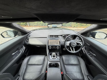 Used Jaguar E-Pace 2021 for sale - 75857817: Photo