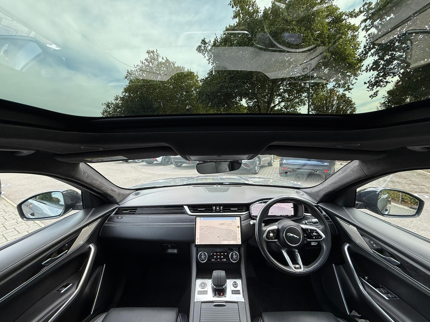 Used Jaguar F-Pace 2021 for sale - 76084836: Photo 4