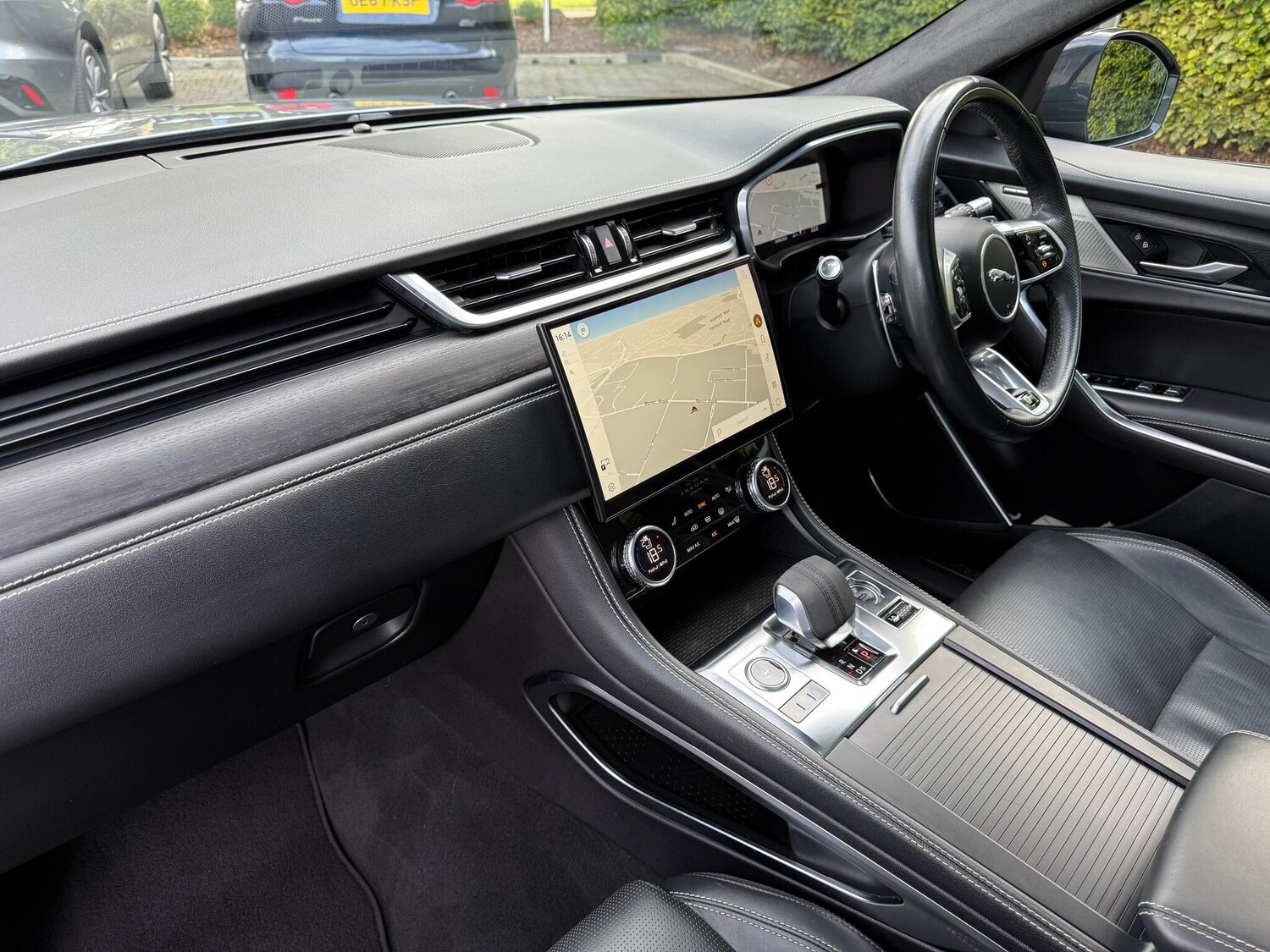 Used Jaguar F-Pace 2021 for sale - 76084836: Photo 48