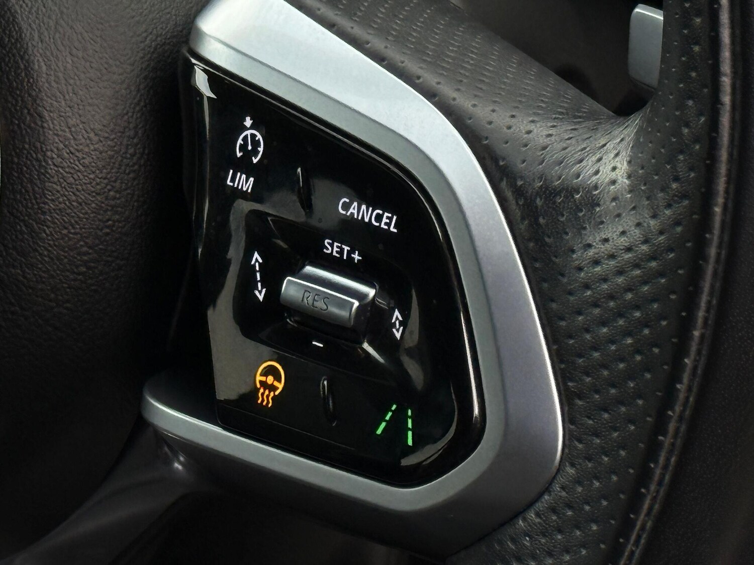 Used Jaguar F-Pace 2021 for sale - 76084836: Photo 51