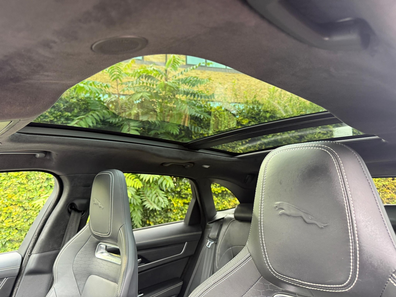 Used Jaguar F-Pace 2021 for sale - 76084836: Photo 6