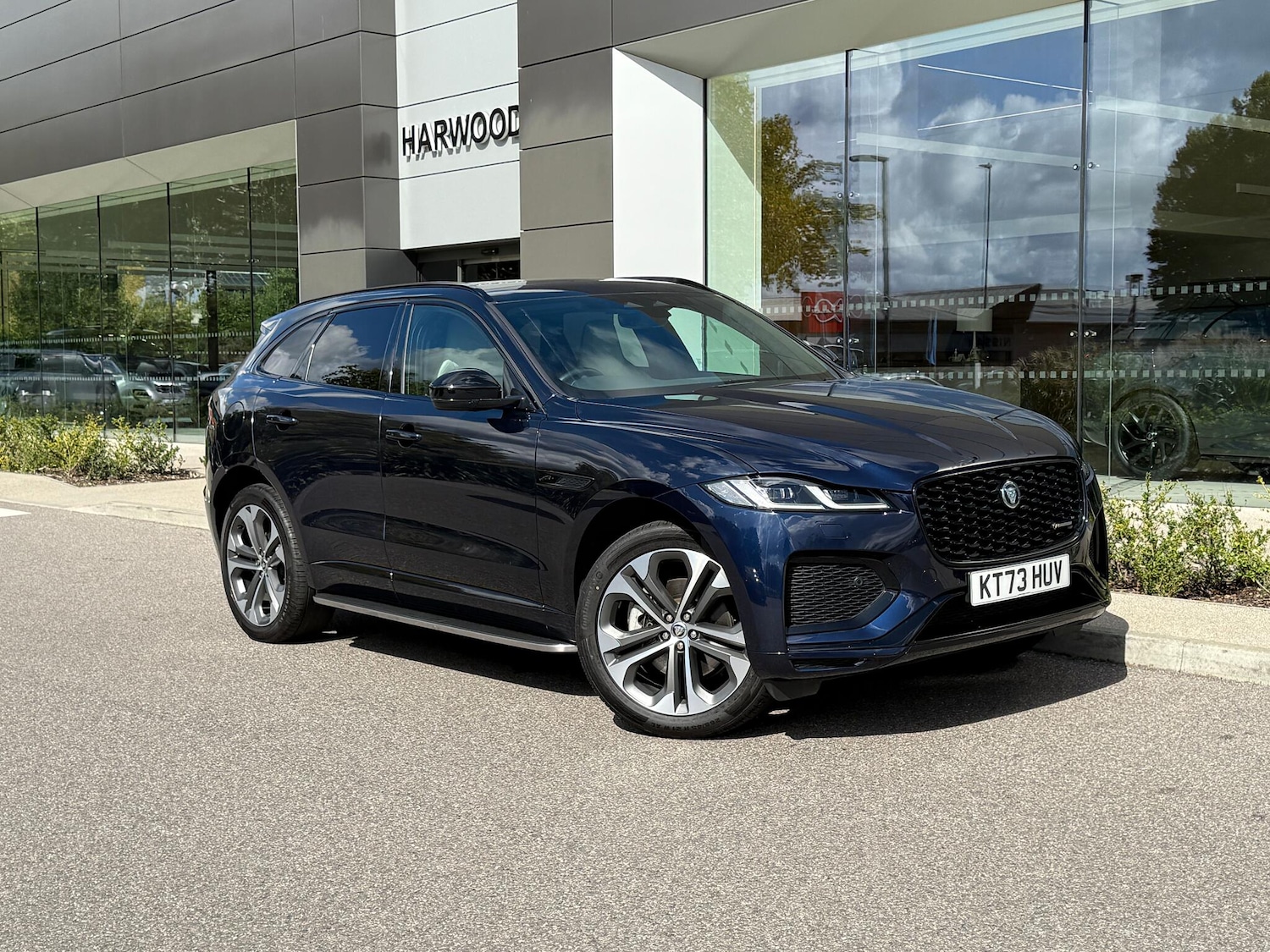 Used Jaguar F-Pace 2023 for sale - 76433121: Photo 1