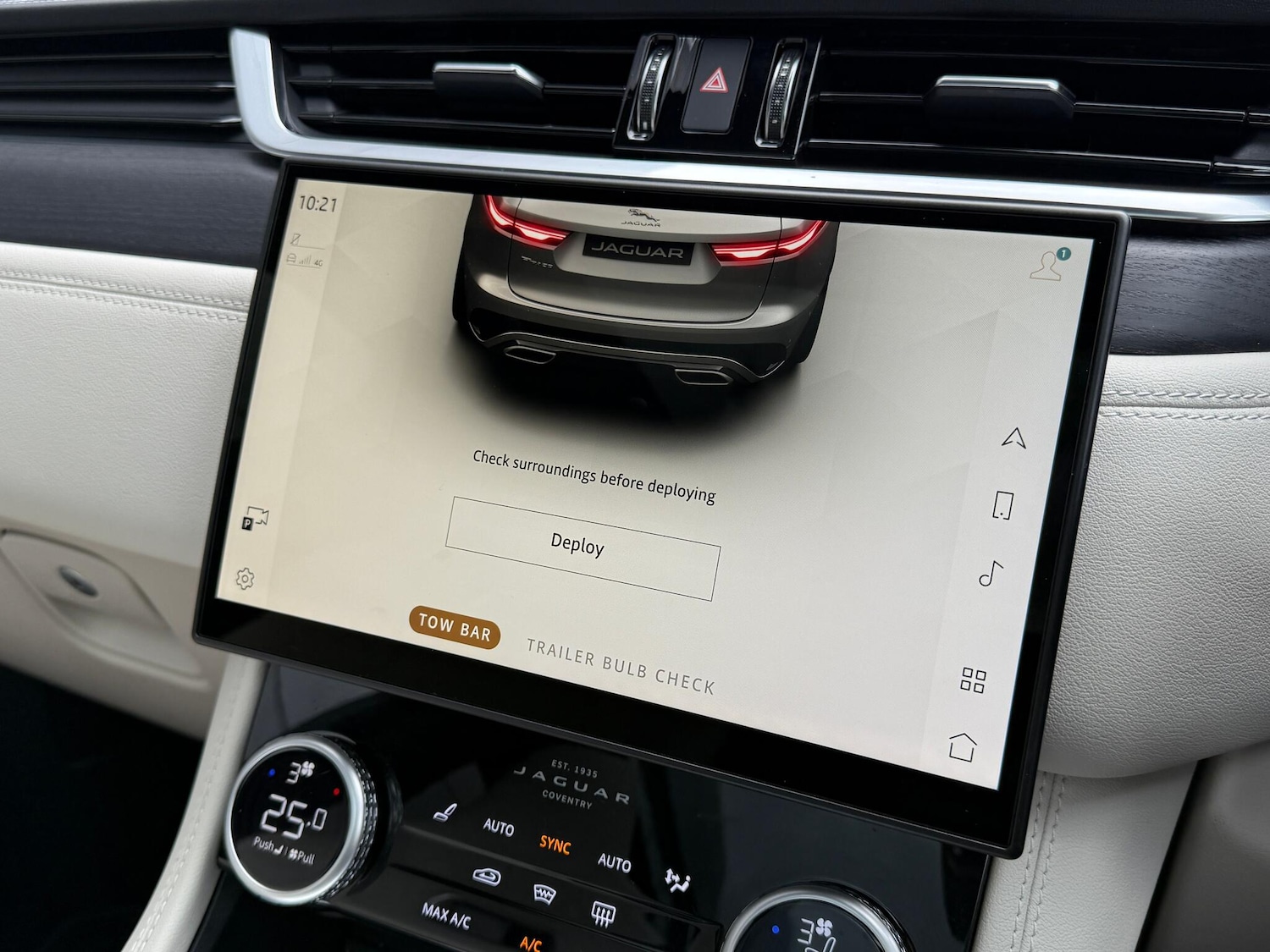 Used Jaguar F-Pace 2023 for sale - 76433121: Photo 22