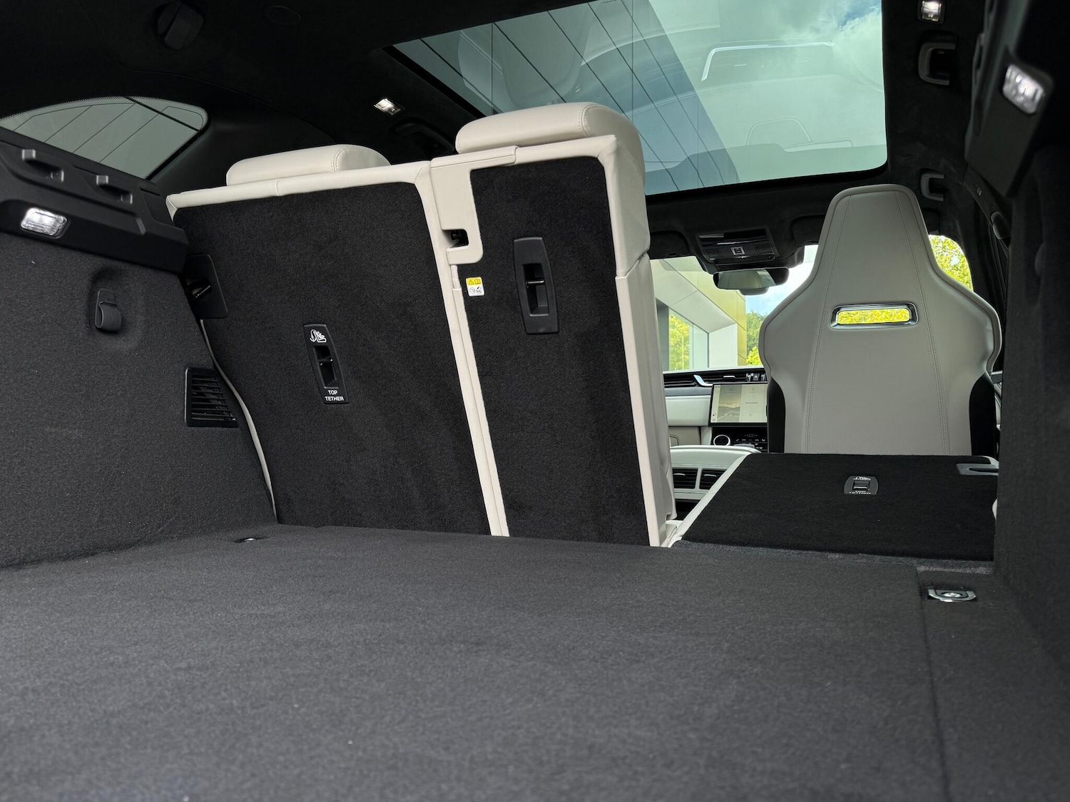 Used Jaguar F-Pace 2023 for sale - 76433121: Photo 42