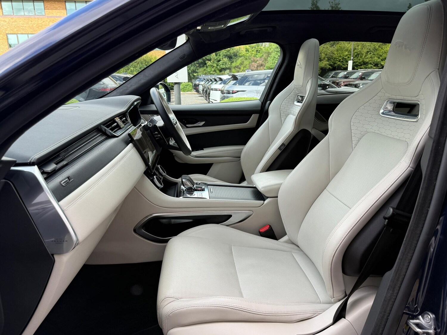 Used Jaguar F-Pace 2023 for sale - 76433121: Photo 52