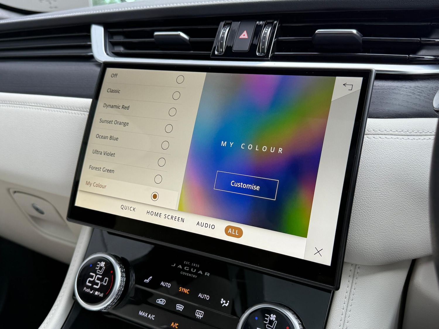 Used Jaguar F-Pace 2023 for sale - 76433121: Photo 66