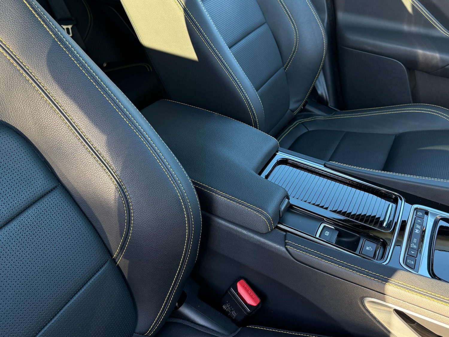 Used Jaguar F-Pace 2019 for sale - 77351446: Photo 40