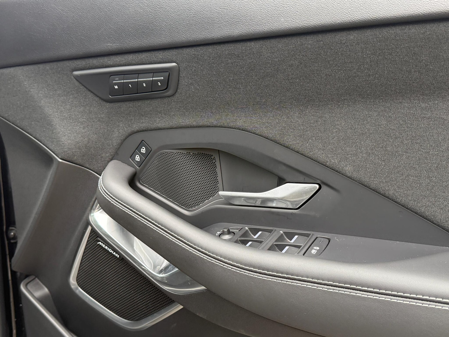 Used Jaguar E-Pace 2024 for sale - 76151740: Photo 23