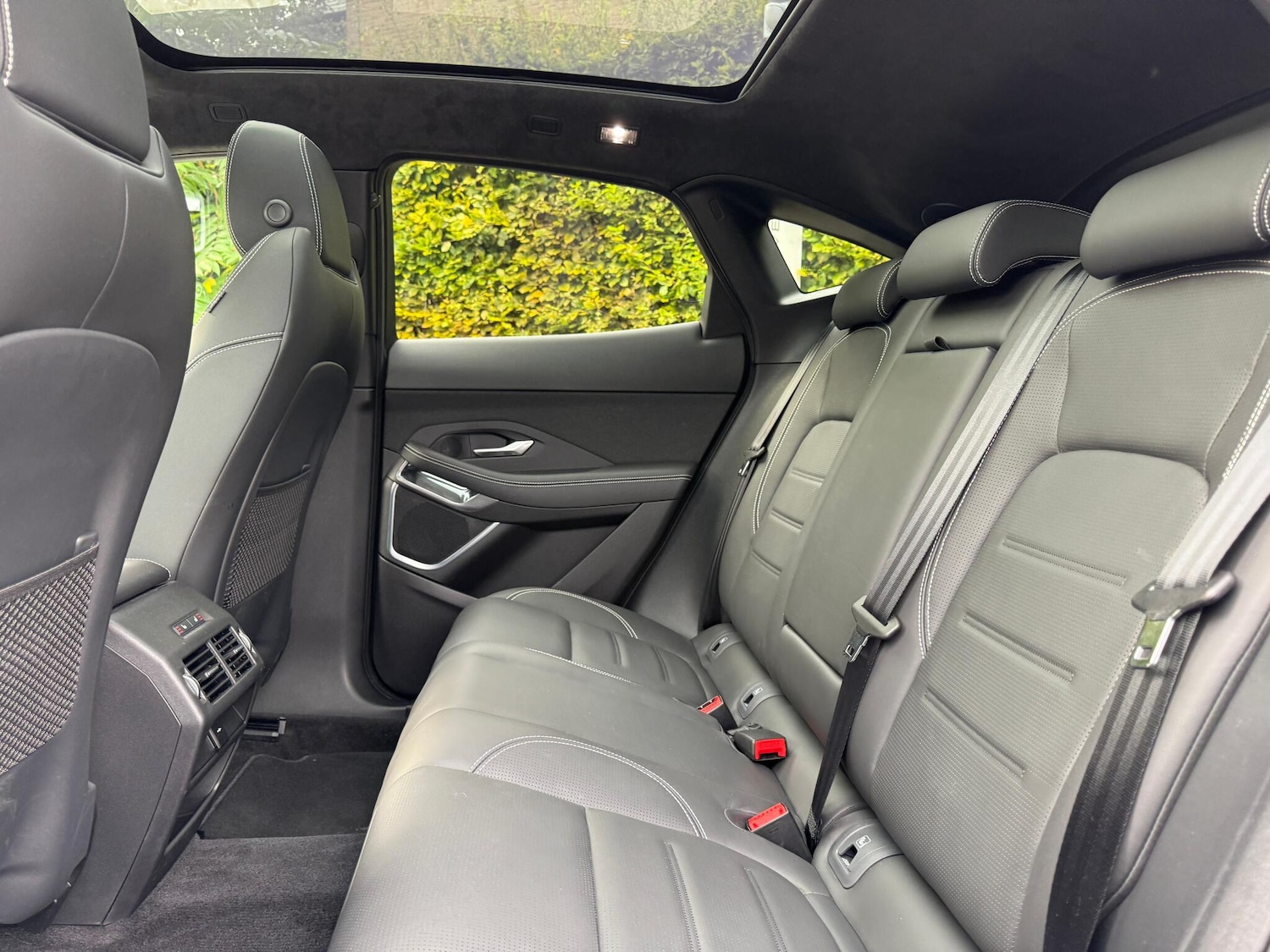 Used Jaguar E-Pace 2024 for sale - 76151740: Photo 40