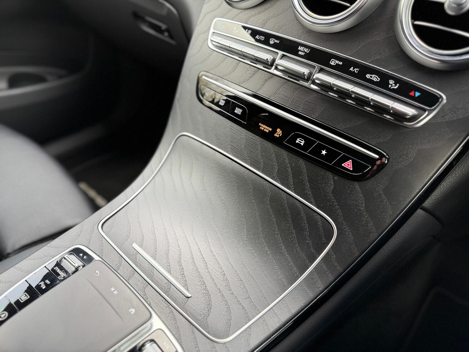 Used Mercedes-Benz GLC 2022 for sale - 76645543: Photo 22