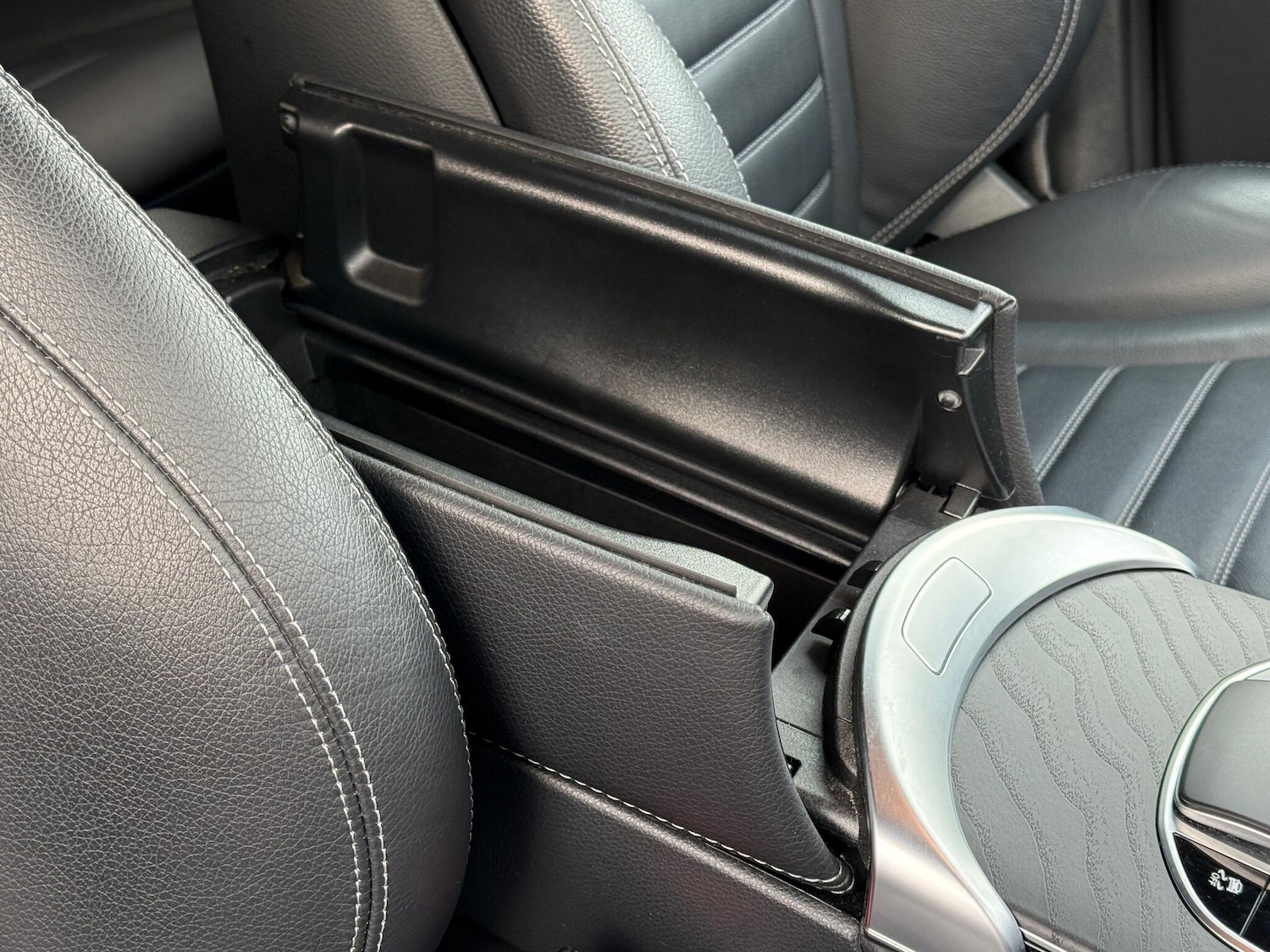 Used Mercedes-Benz GLC 2022 for sale - 76645543: Photo 37