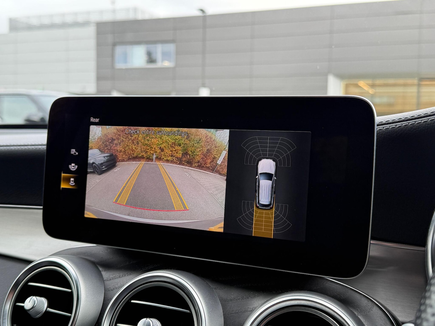 Used Mercedes-Benz GLC 2022 for sale - 76645543: Photo 6