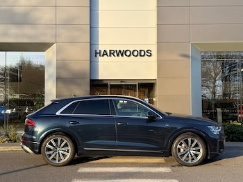 Used Audi Q8 2025 for sale - 77039937: Photo