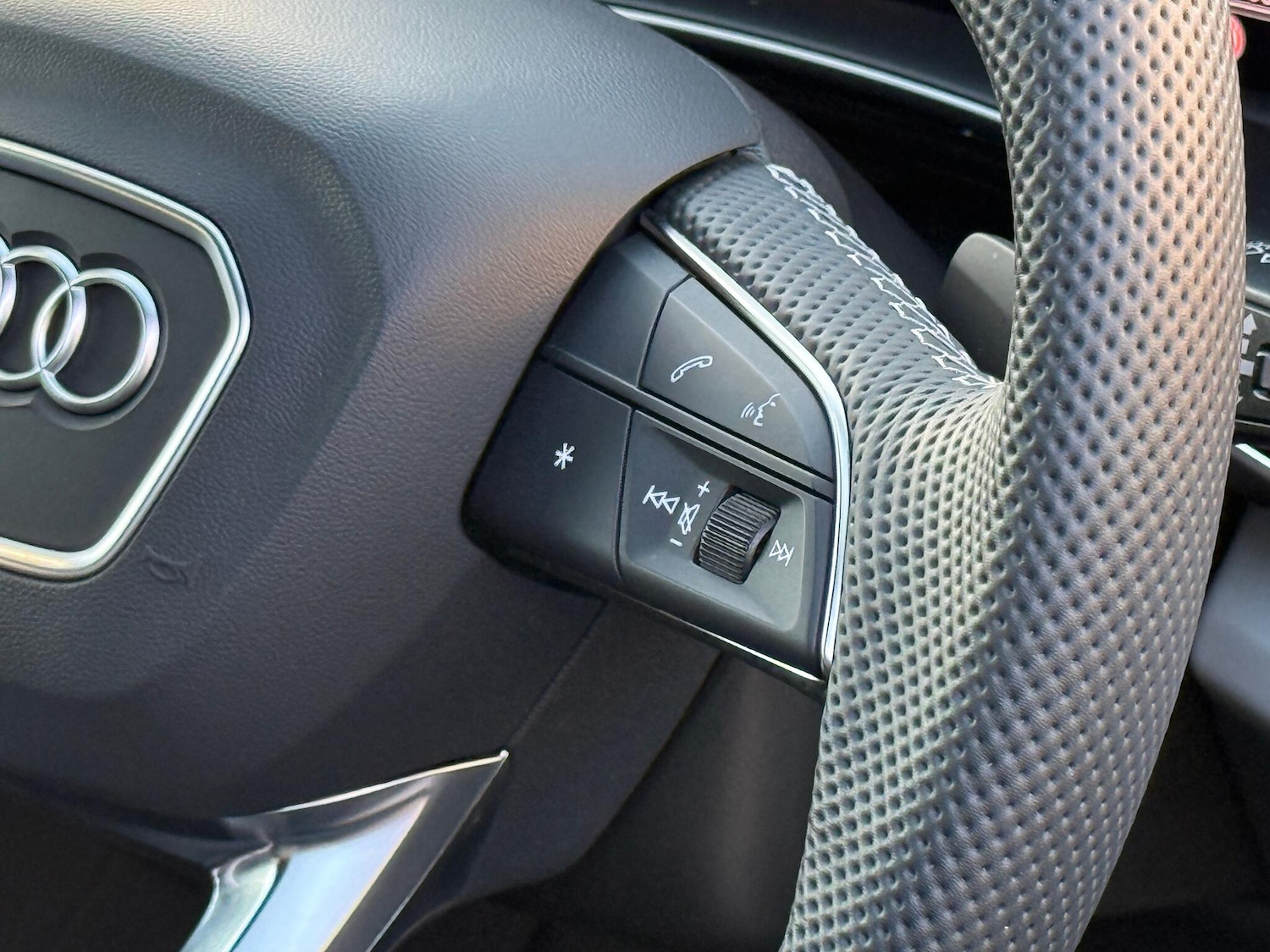 Used Audi Q8 2025 for sale - 77039937: Photo 49