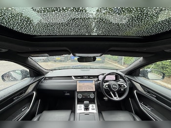 Used Jaguar F-Pace 2024 for sale - 75553008: Photo