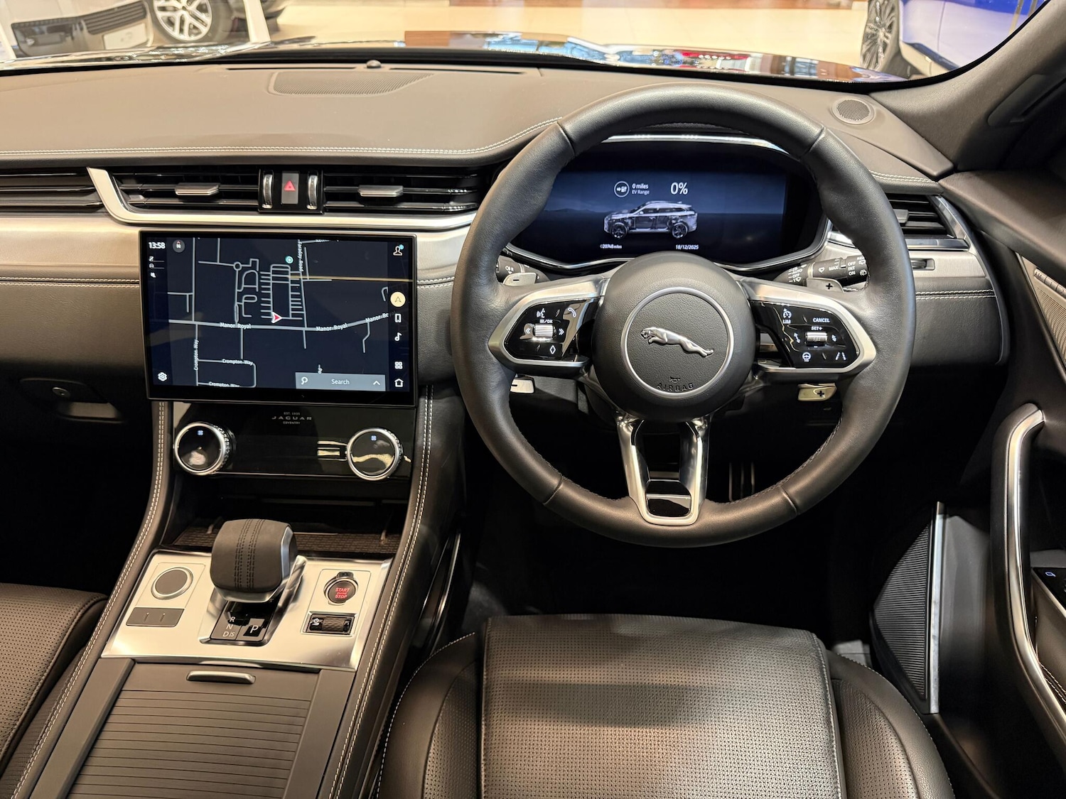 Used Jaguar F-Pace 2023 for sale - 77016092: Photo 18