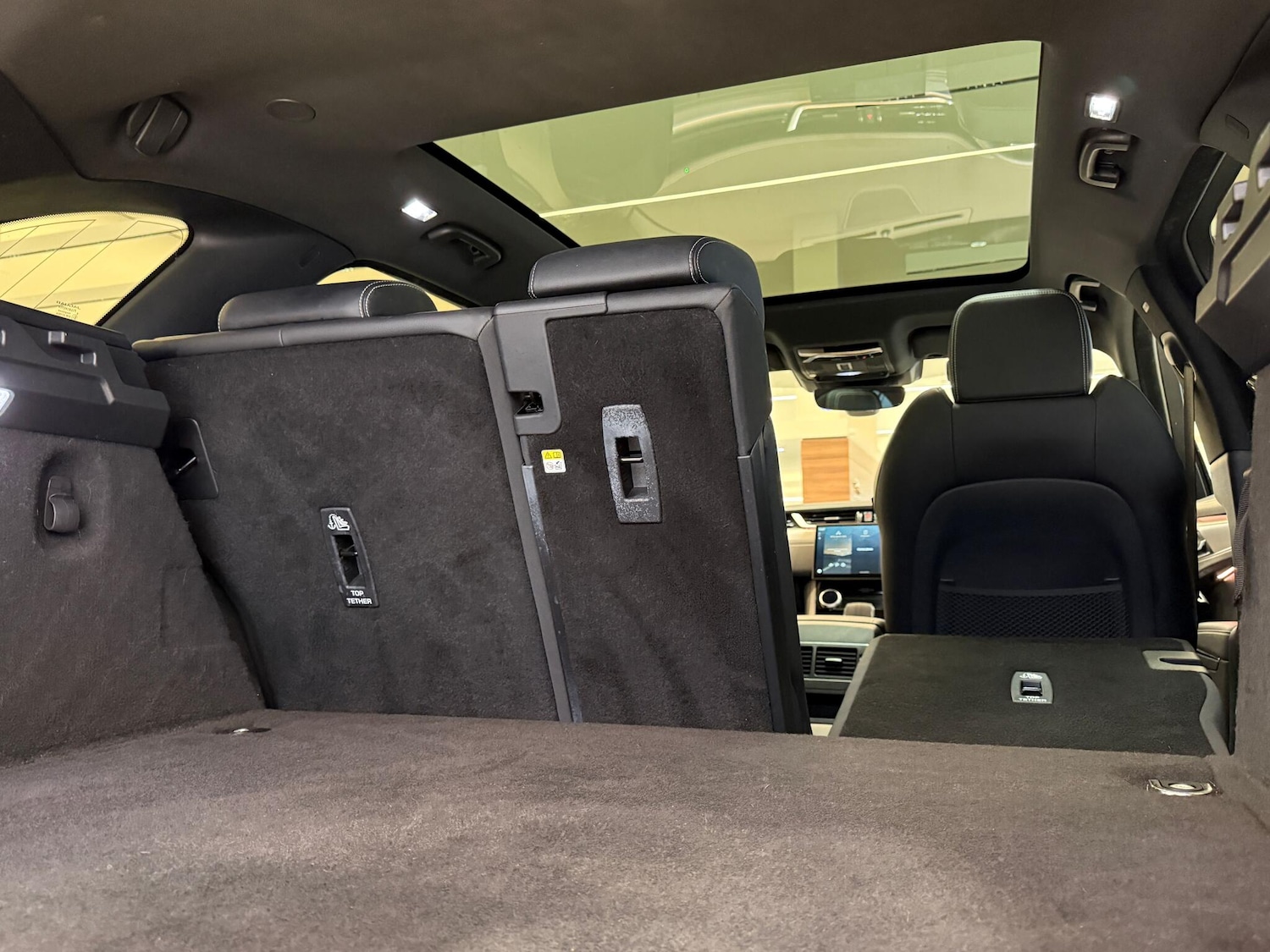 Used Jaguar F-Pace 2023 for sale - 77016092: Photo 27