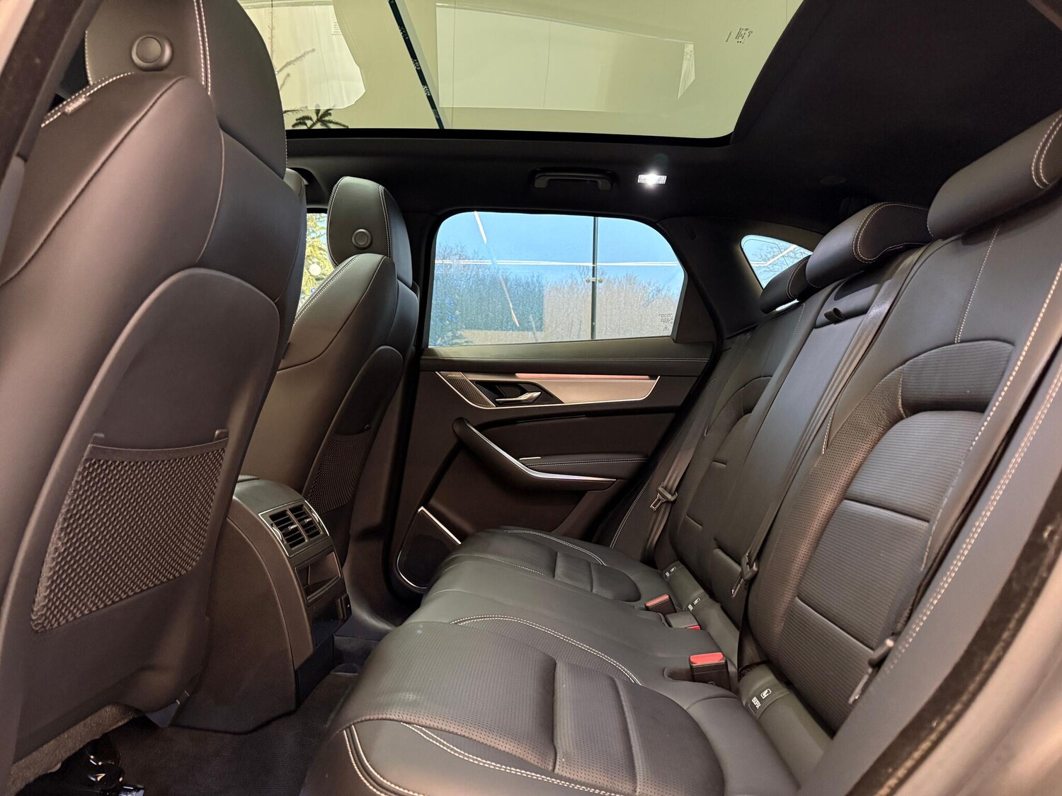 Used Jaguar F-Pace 2023 for sale - 77016092: Photo 31