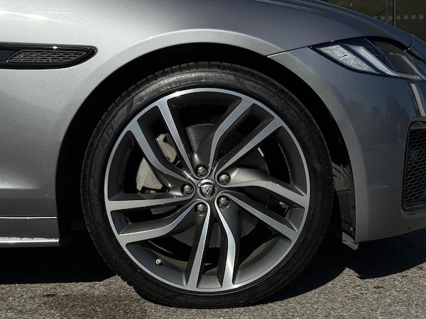 Used Jaguar XF 2023 for sale - 76189136: Photo 18