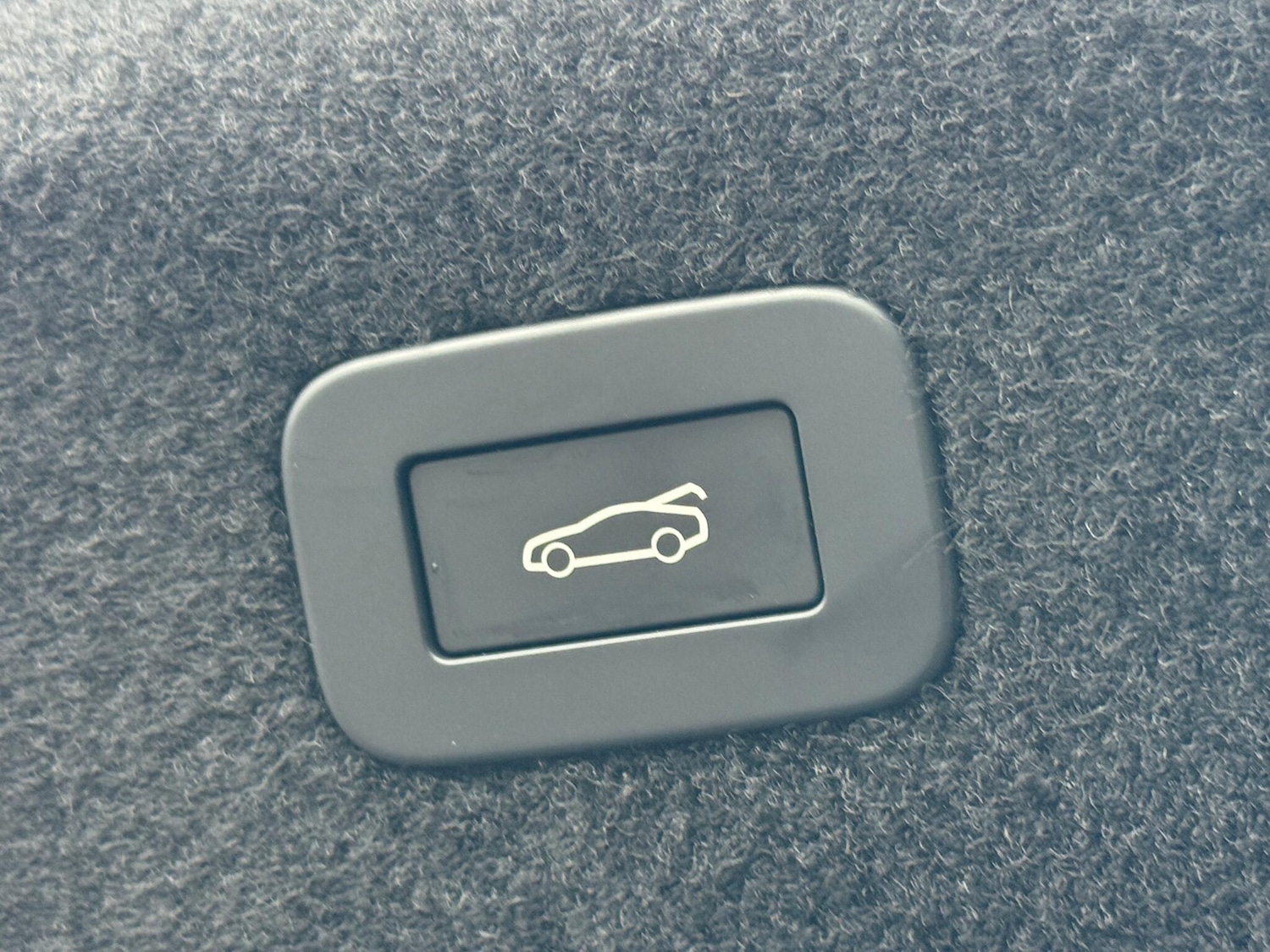 Used Jaguar XF 2023 for sale - 76189136: Photo 31