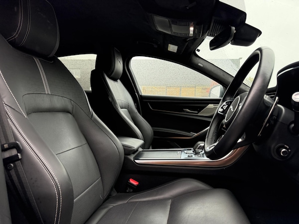 Used Jaguar XF 2023 for sale - 76189136: Photo 38