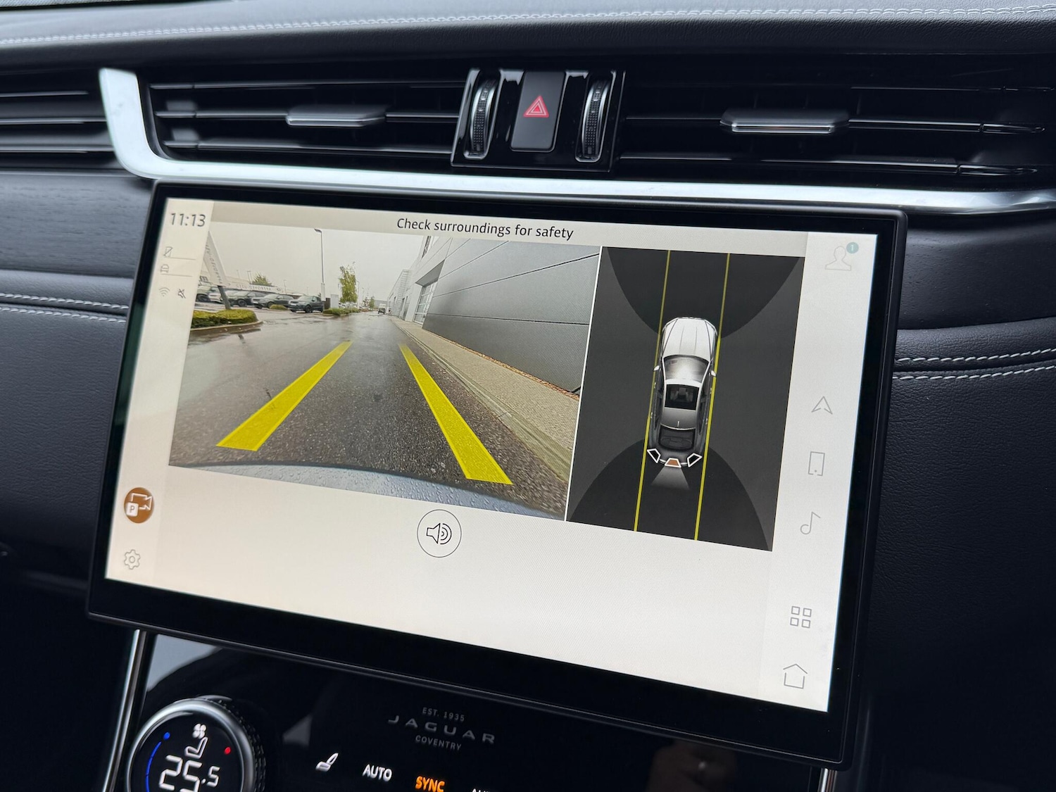 Used Jaguar XF 2023 for sale - 76189136: Photo 7