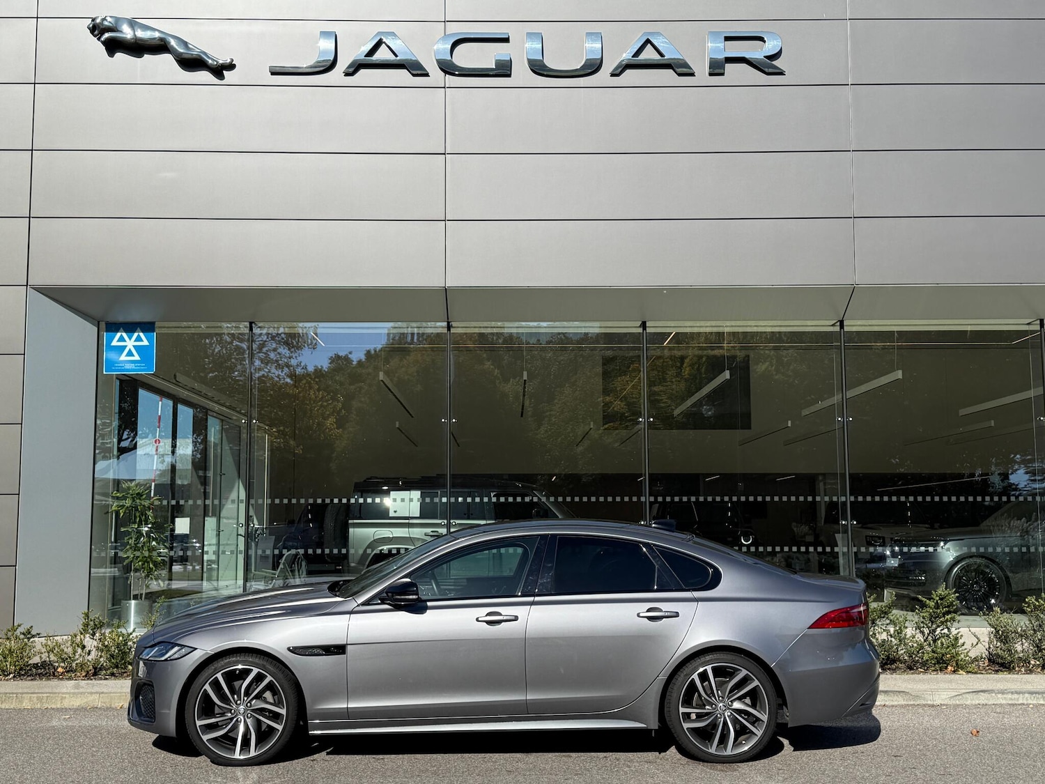 Used Jaguar XF 2023 for sale - 76189136: Photo 8