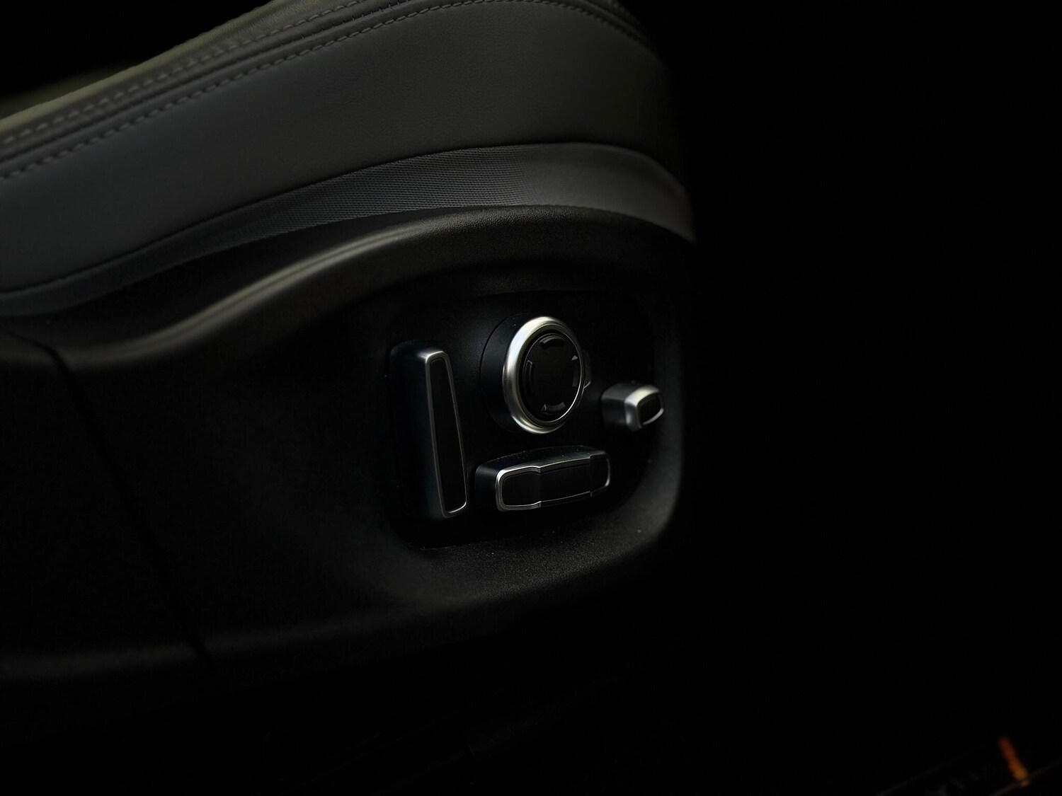 Used Jaguar E-Pace 2022 for sale - 76786814: Photo 46