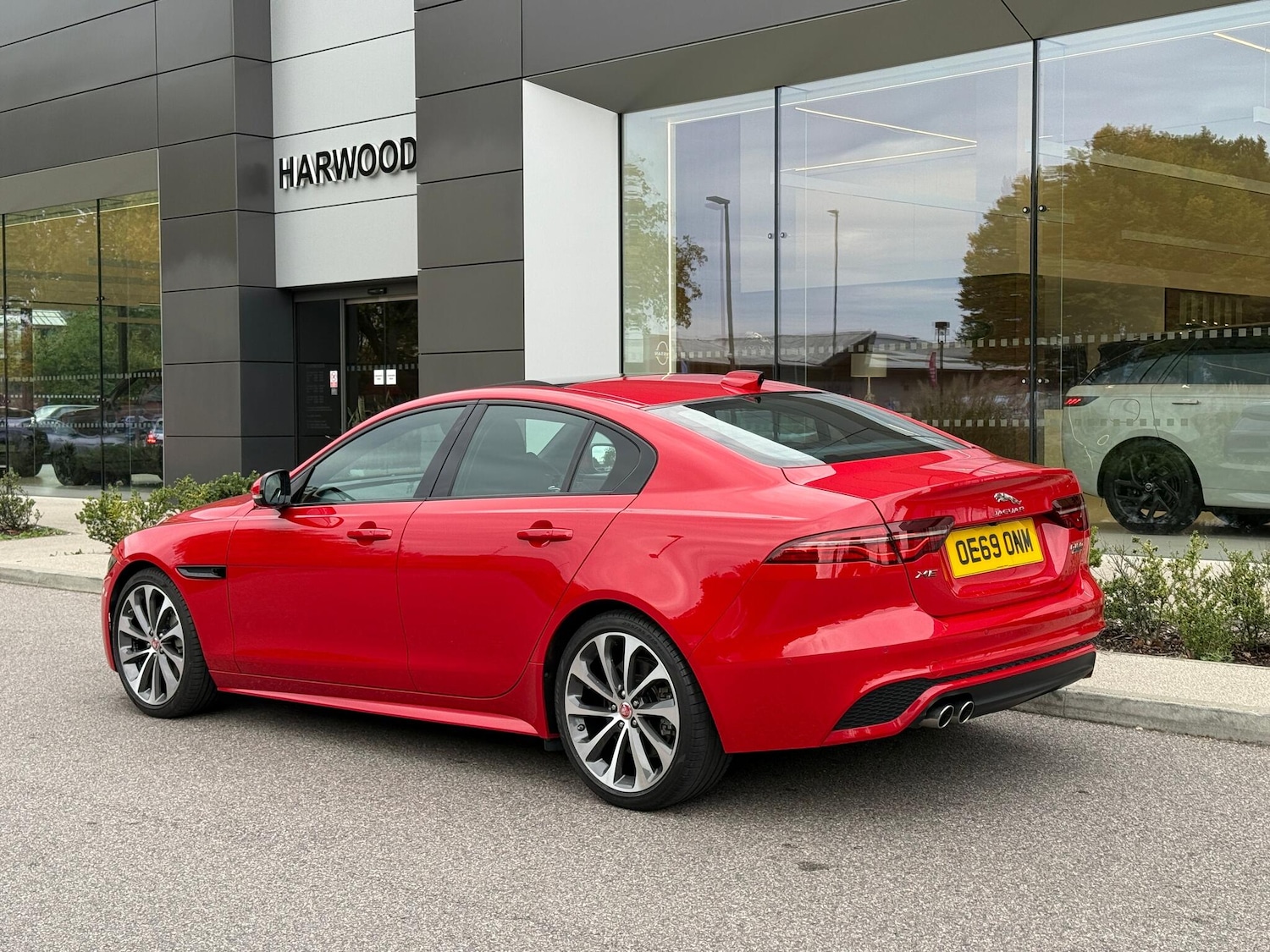 Used Jaguar XE 2019 for sale - 76158581: Photo 14