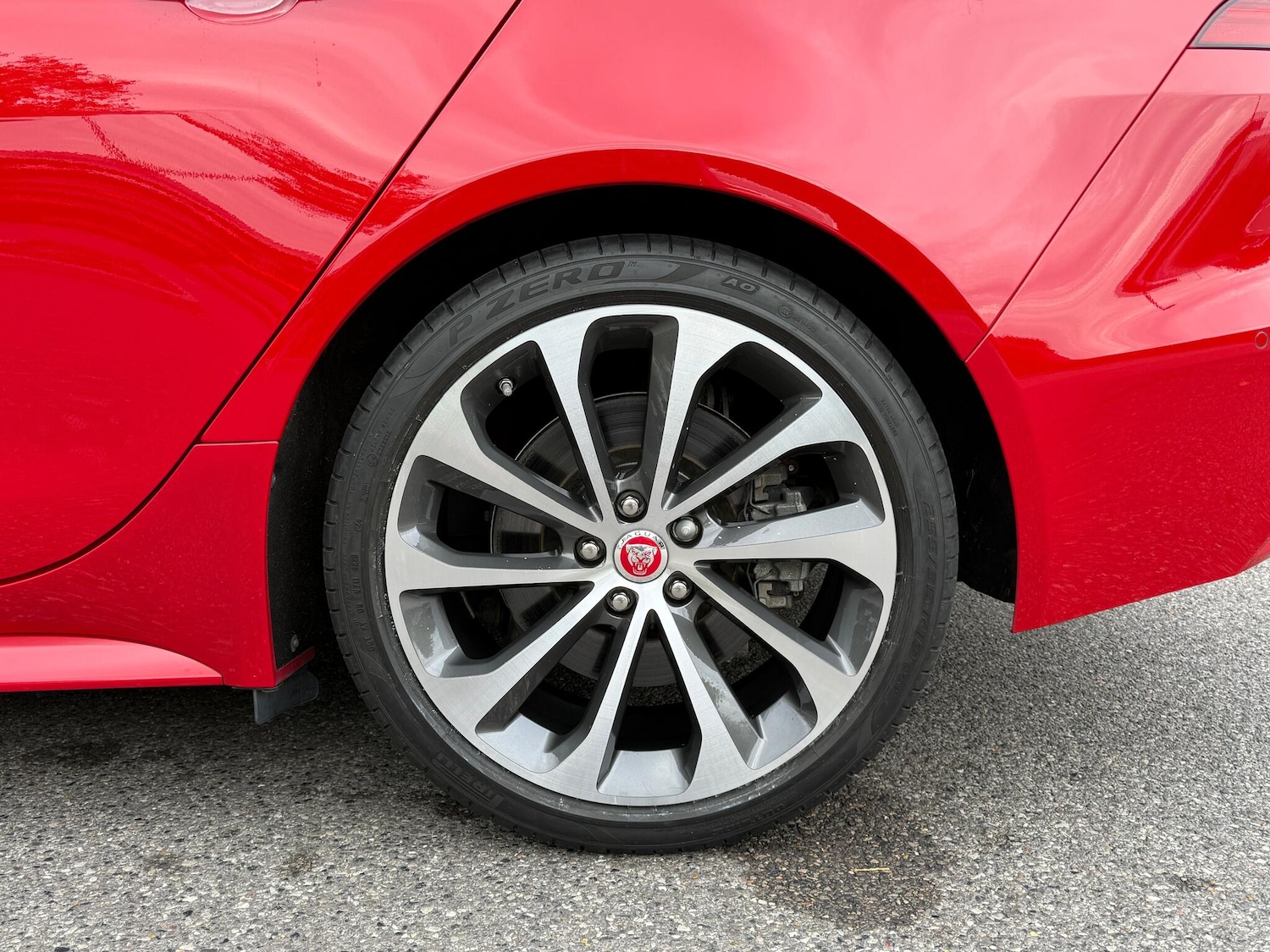 Used Jaguar XE 2019 for sale - 76158581: Photo 17