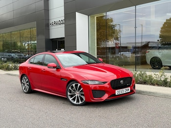 Used Jaguar XE 2019 for sale - 76158581: Photo