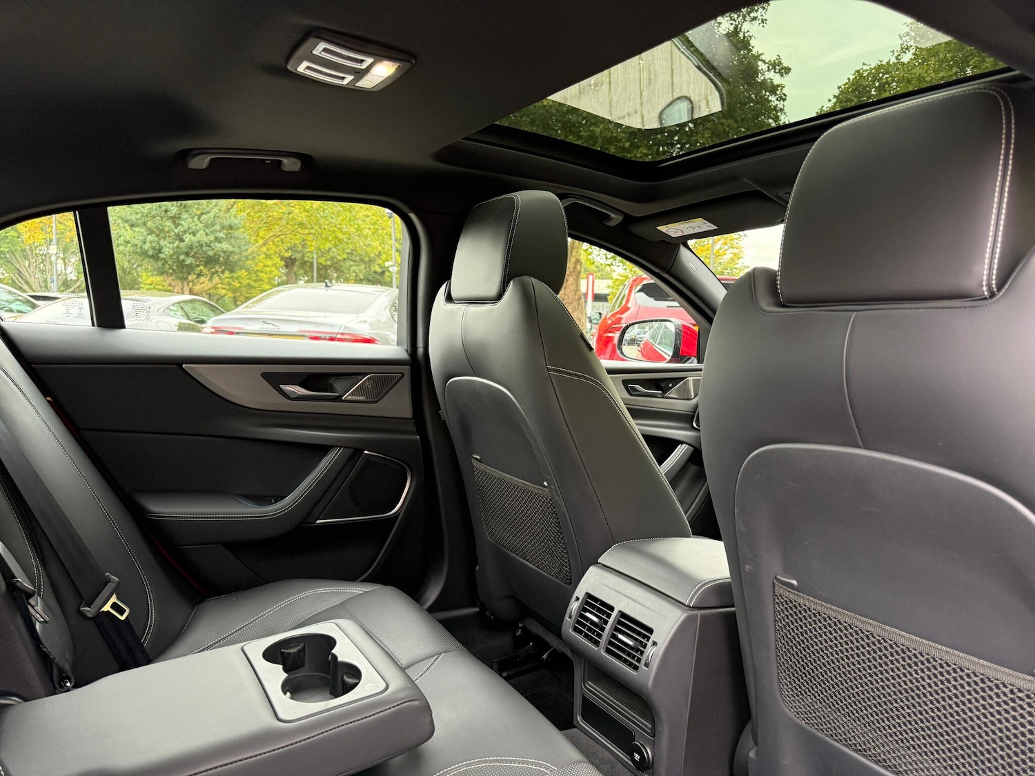 Used Jaguar XE 2019 for sale - 76158581: Photo 29