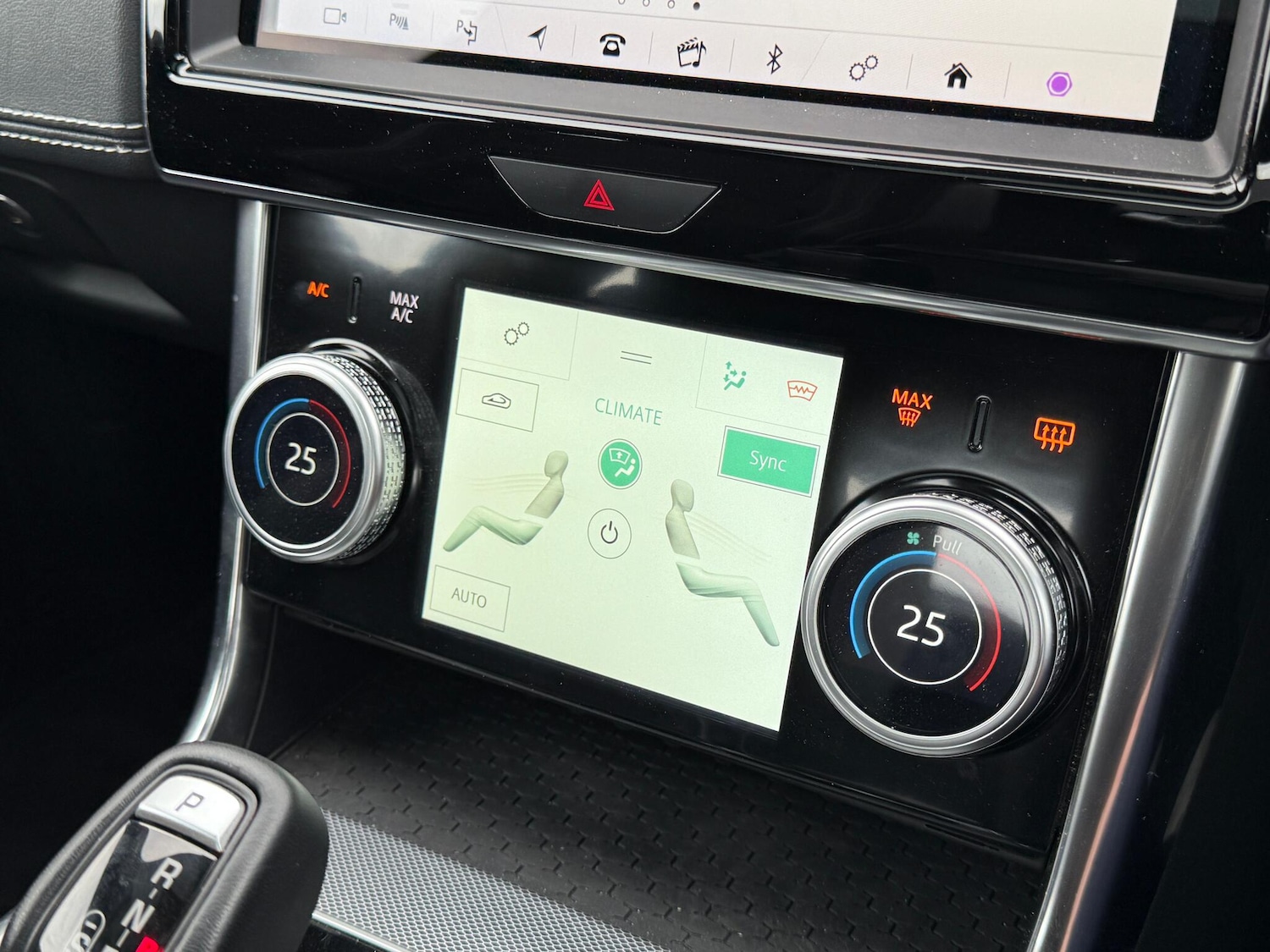 Used Jaguar XE 2019 for sale - 76158581: Photo 43