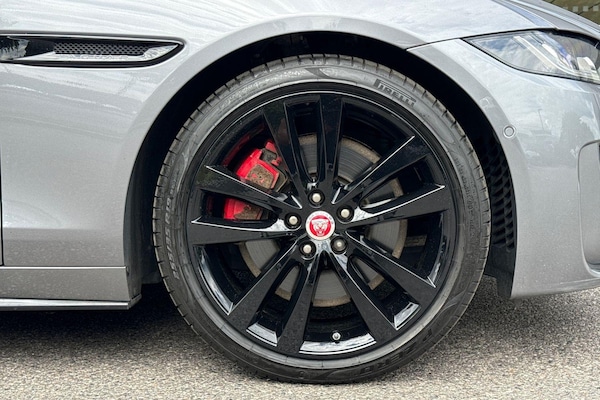 Used Jaguar XE 2021 for sale - 75401468: Photo 20