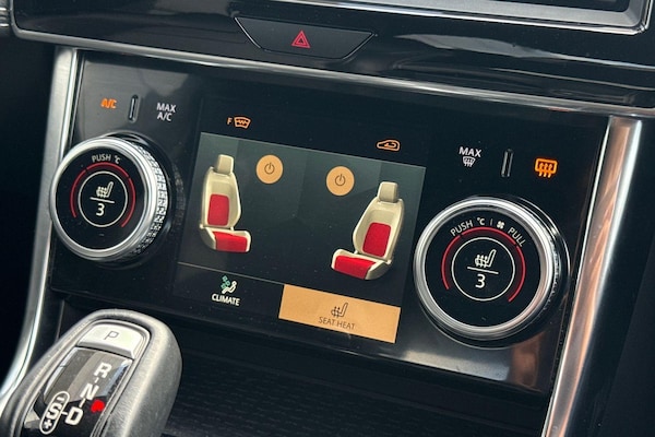 Used Jaguar XE 2021 for sale - 75401468: Photo 30