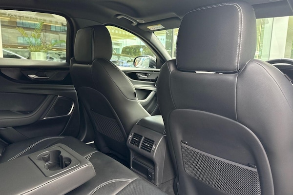 Used Jaguar XE 2021 for sale - 75401468: Photo 40