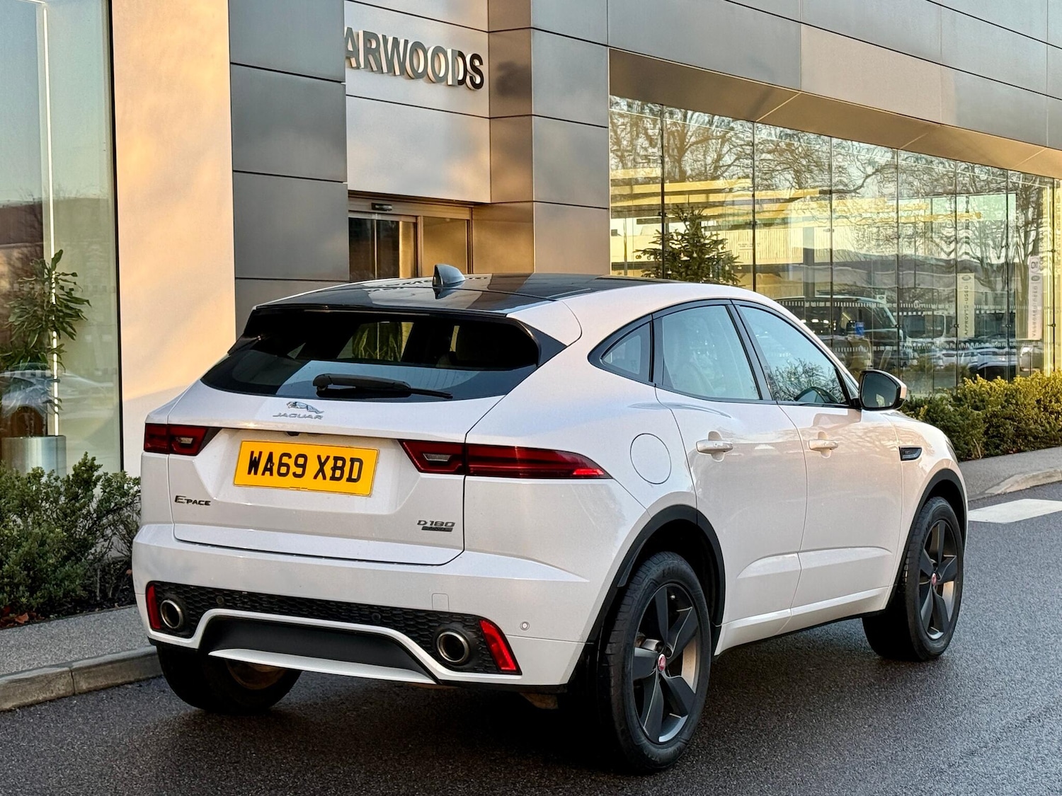 Used Jaguar E-Pace 2019 for sale - 76976060: Photo 10