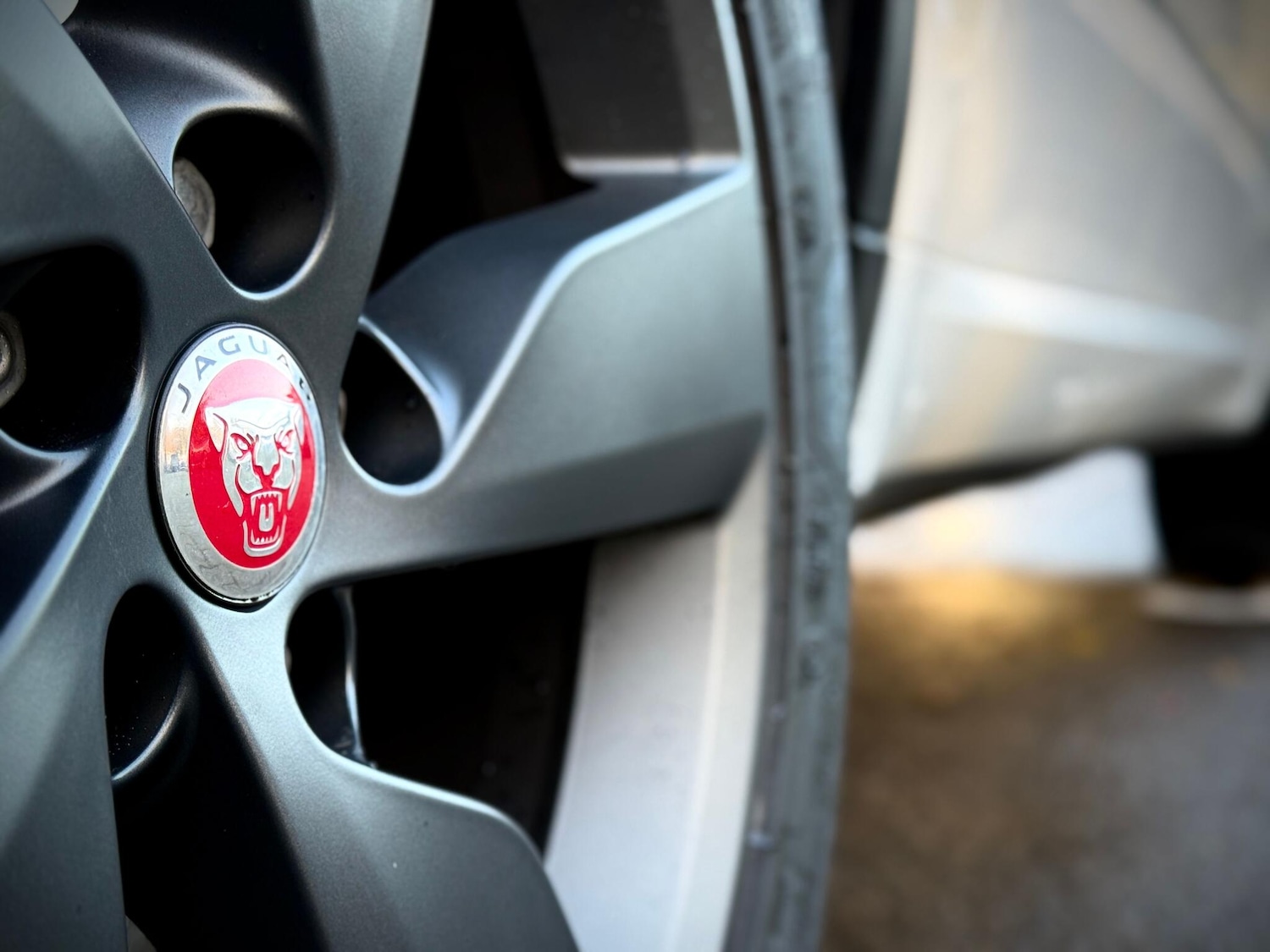 Used Jaguar E-Pace 2019 for sale - 76976060: Photo 19