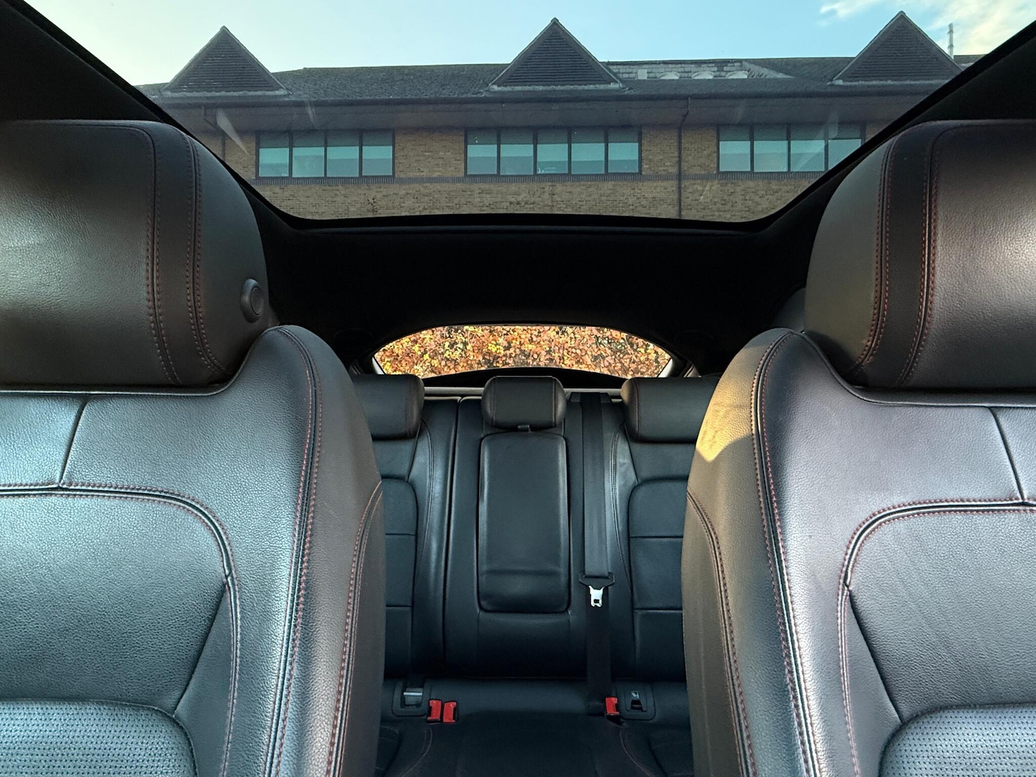 Used Jaguar E-Pace 2019 for sale - 76976060: Photo 34