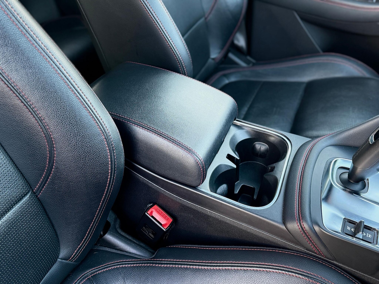 Used Jaguar E-Pace 2019 for sale - 76976060: Photo 39