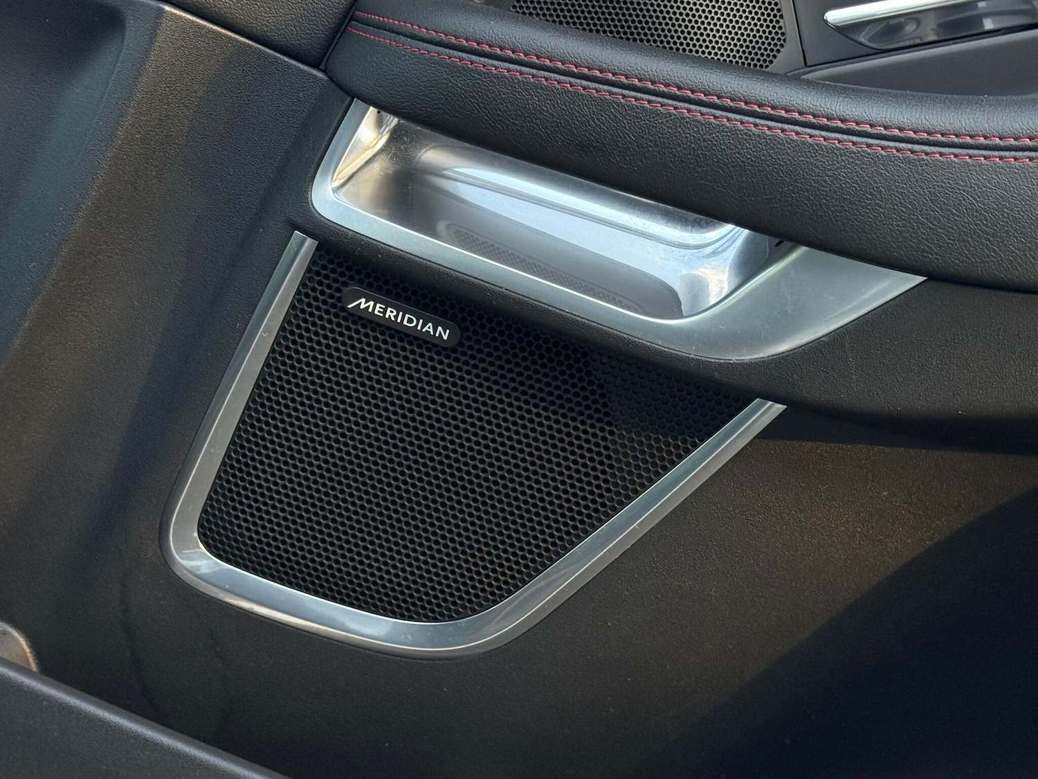 Used Jaguar E-Pace 2019 for sale - 76976060: Photo 46