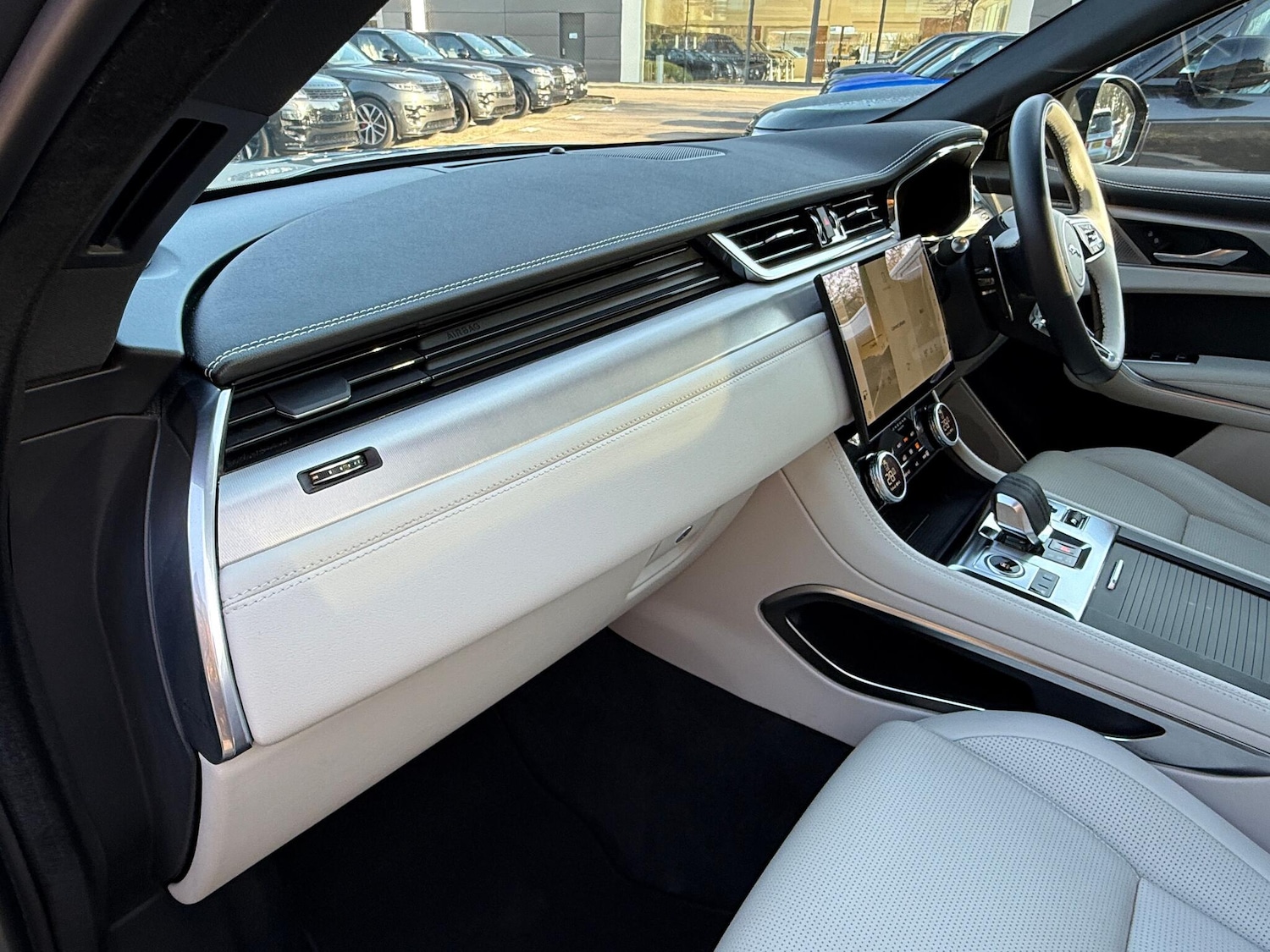 Used Jaguar F-Pace for sale - 76702147: Photo 41